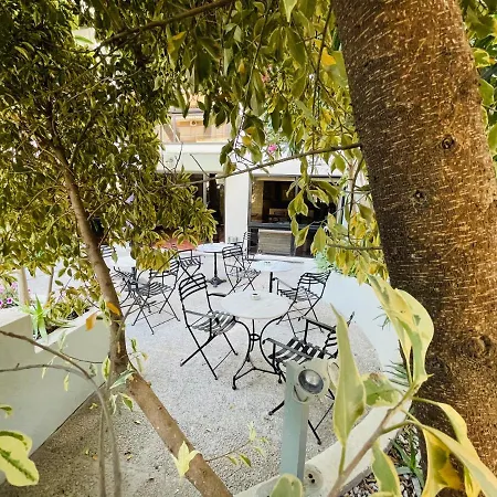 Hotel Platon 3*